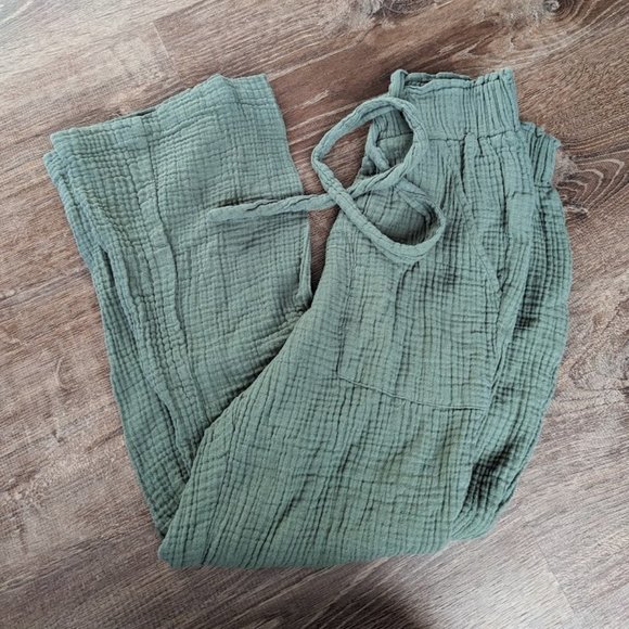 Sincerly Jules Pants - Free! sincerely jules paperbag olive pants small